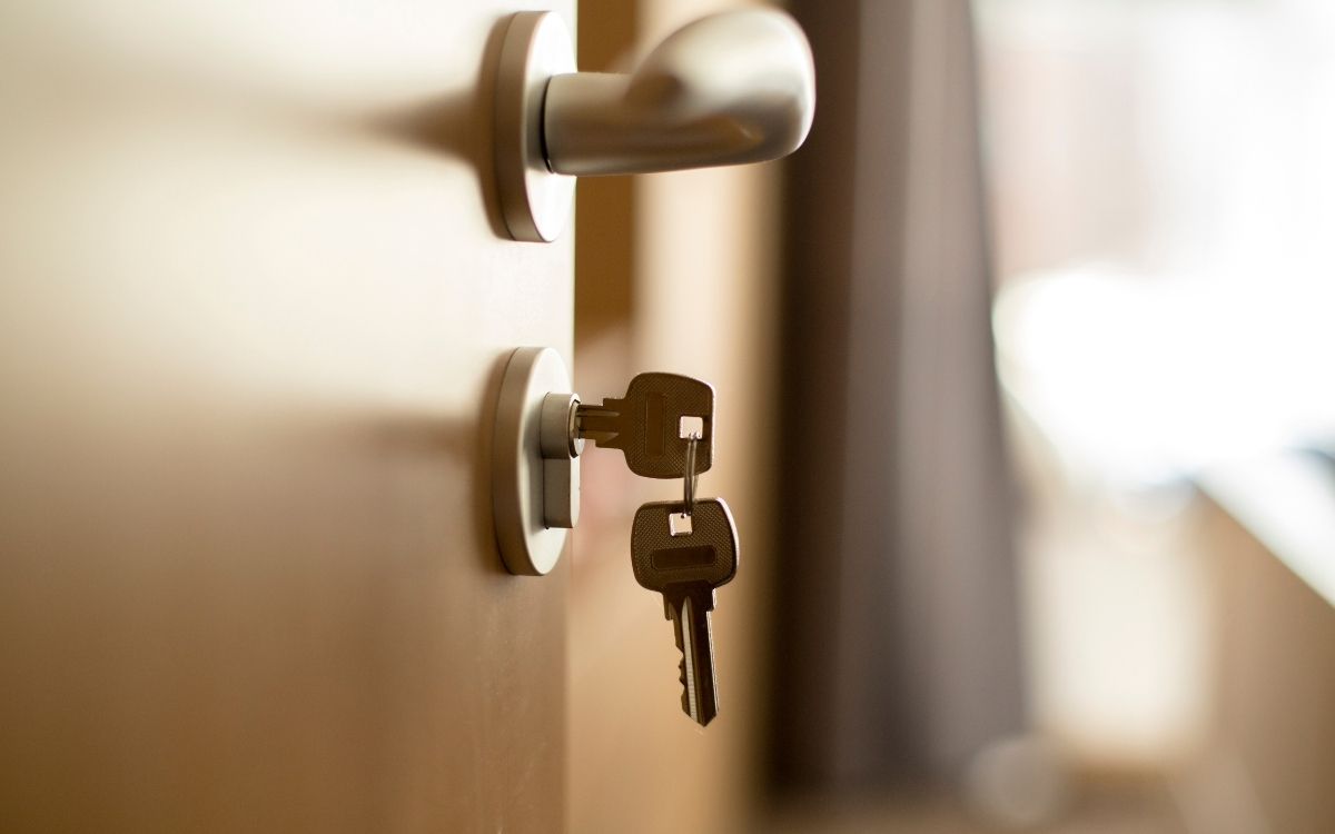 End Apartment Noise: Peaceful Living with Soundproof Steel Doors